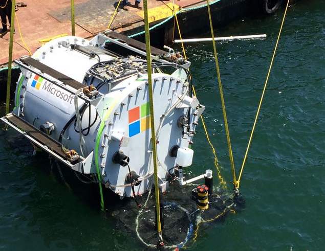 Погрузка ЦОДа Microsoft под воду