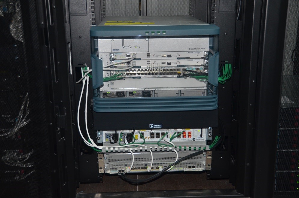 Для развертывания сети Ethernet в дата-центре инсталлирована структурированная кабельная система на базе пассивного сетевого оборудования TE Connectivity. Поставщиком активного сетевого оборудования стала компания Cisco Systems.